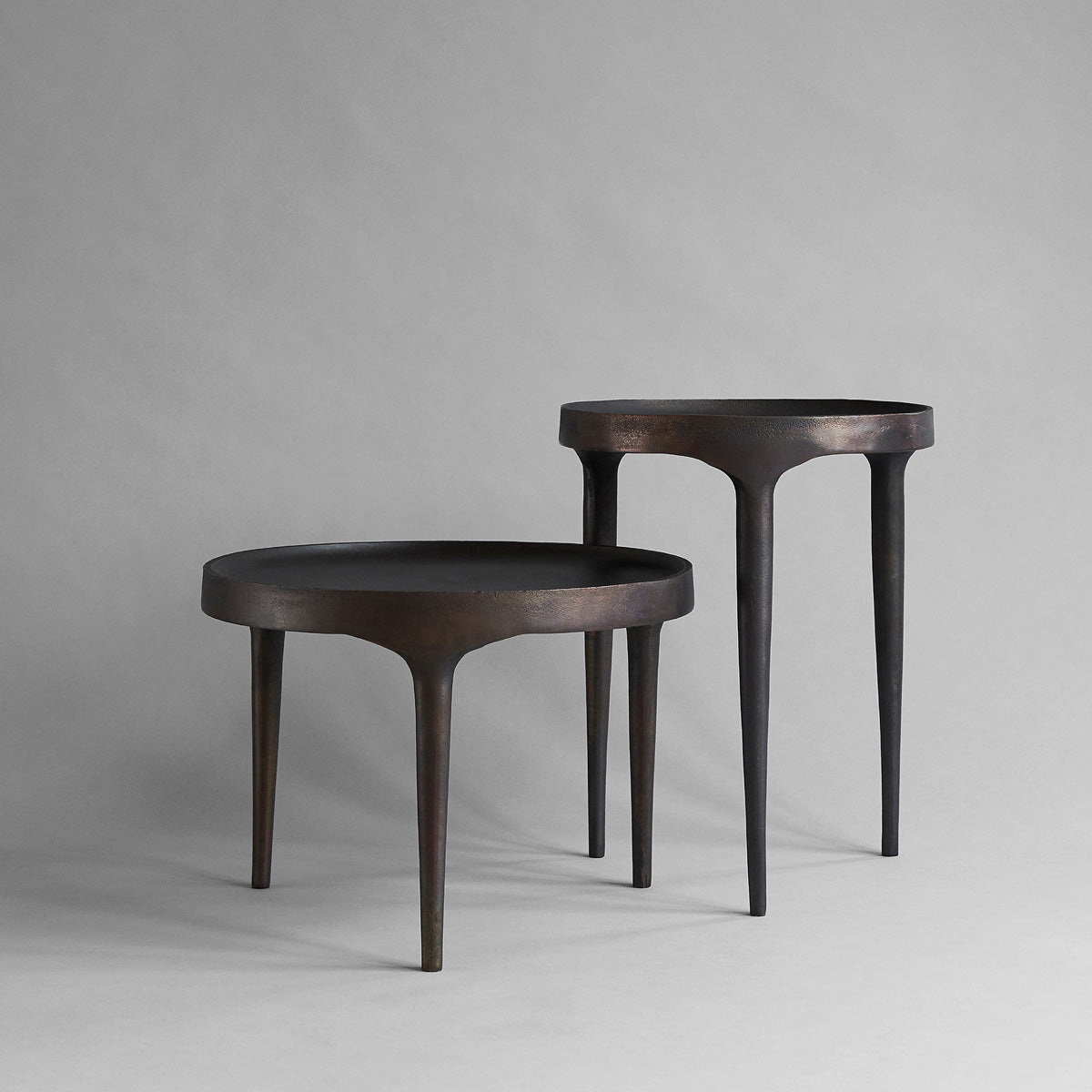 Phantom Coffee Table. Tall - Burn Antique