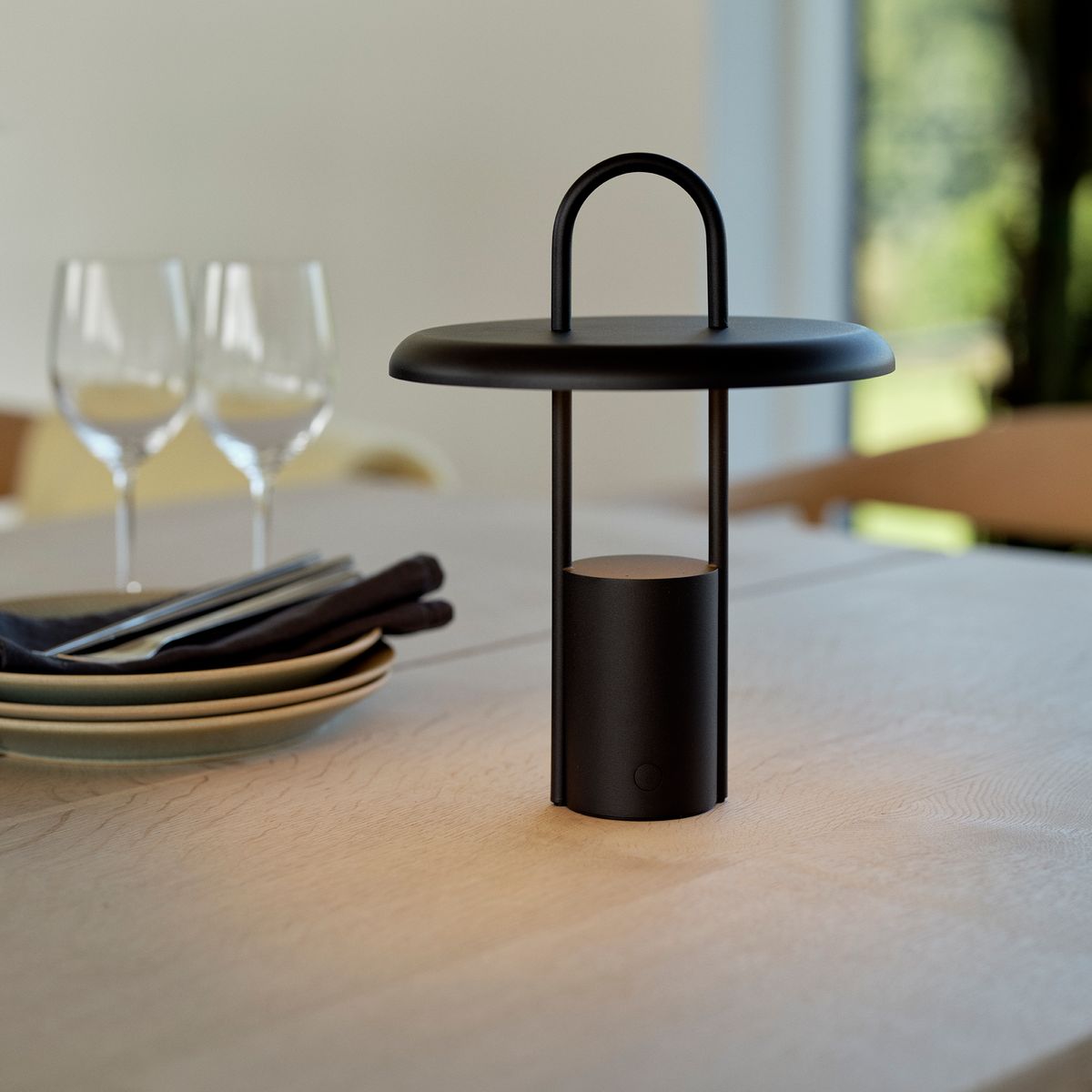 Pier LED lamp - black